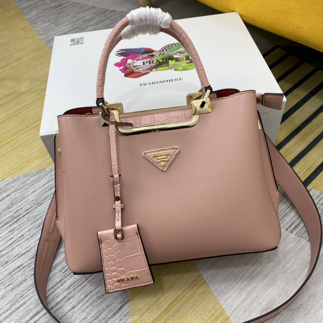 PRADA