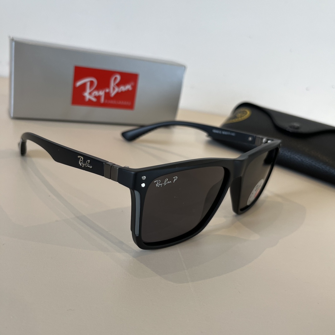 Ray-Ban