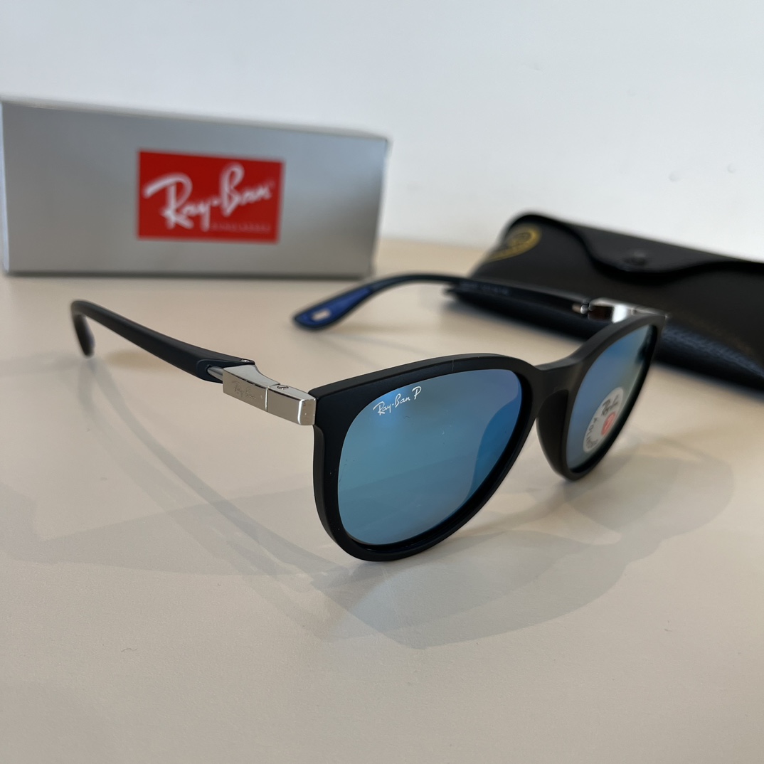 Ray-Ban