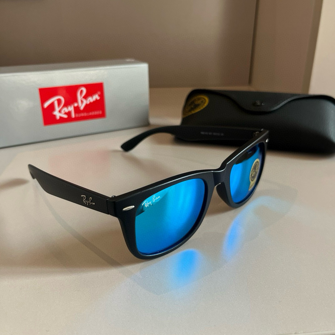 Ray-Ban