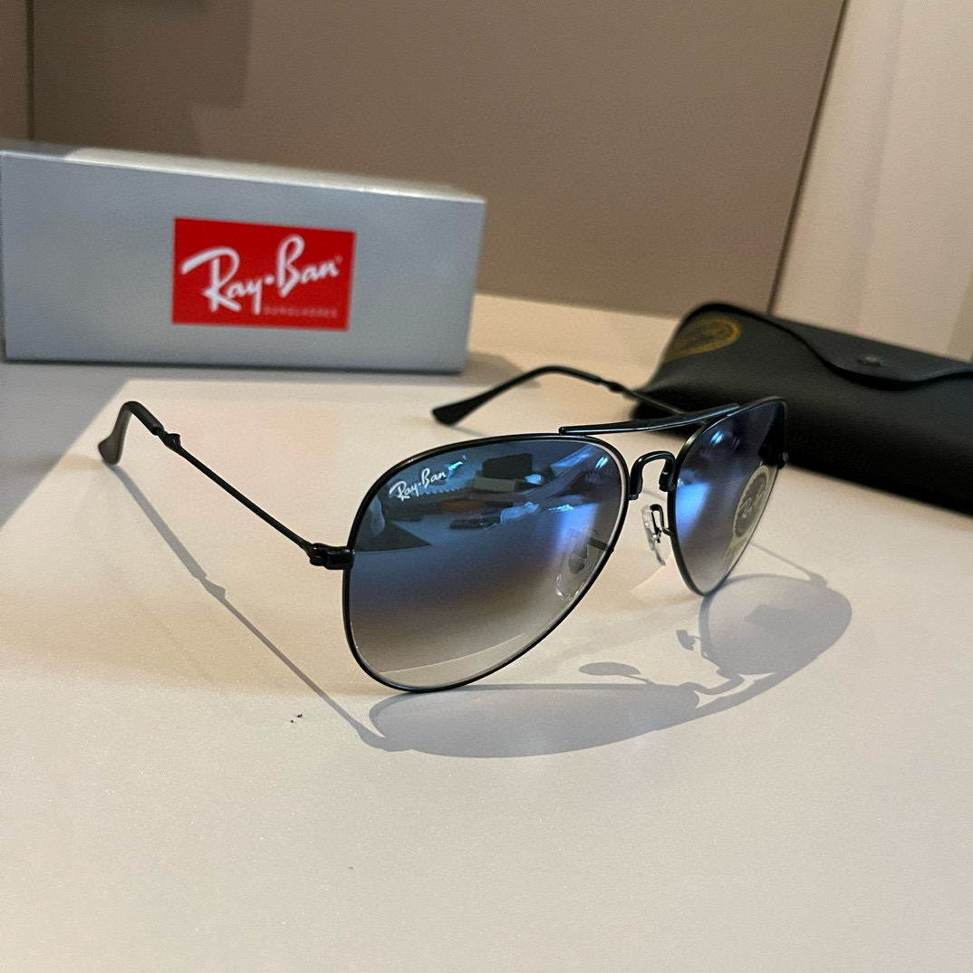 Ray-Ban