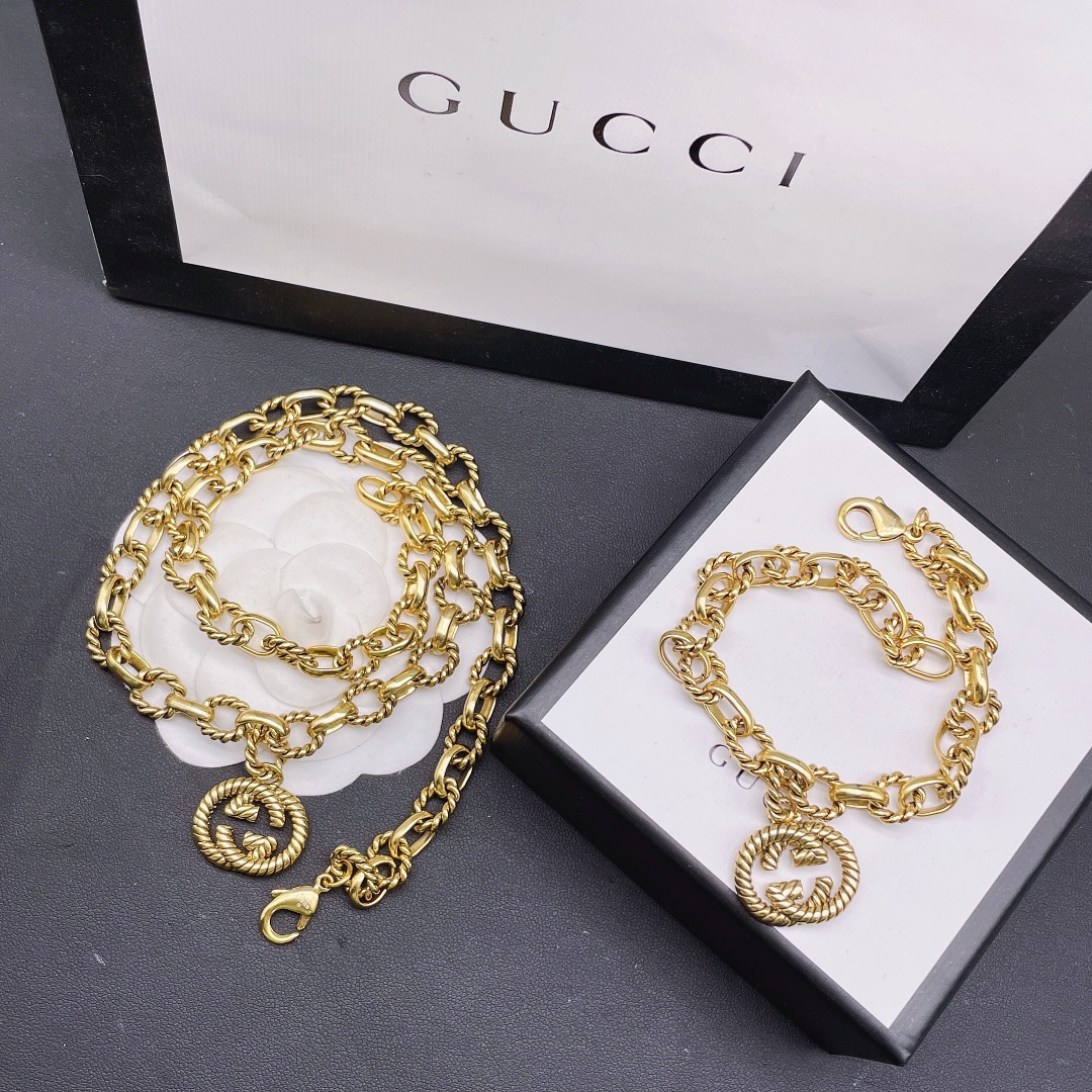 GUCCI
