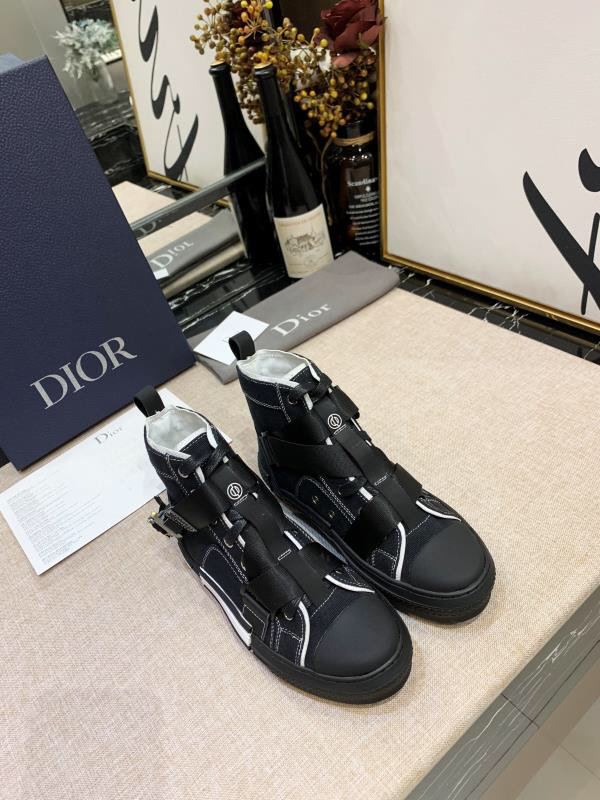 DIOR