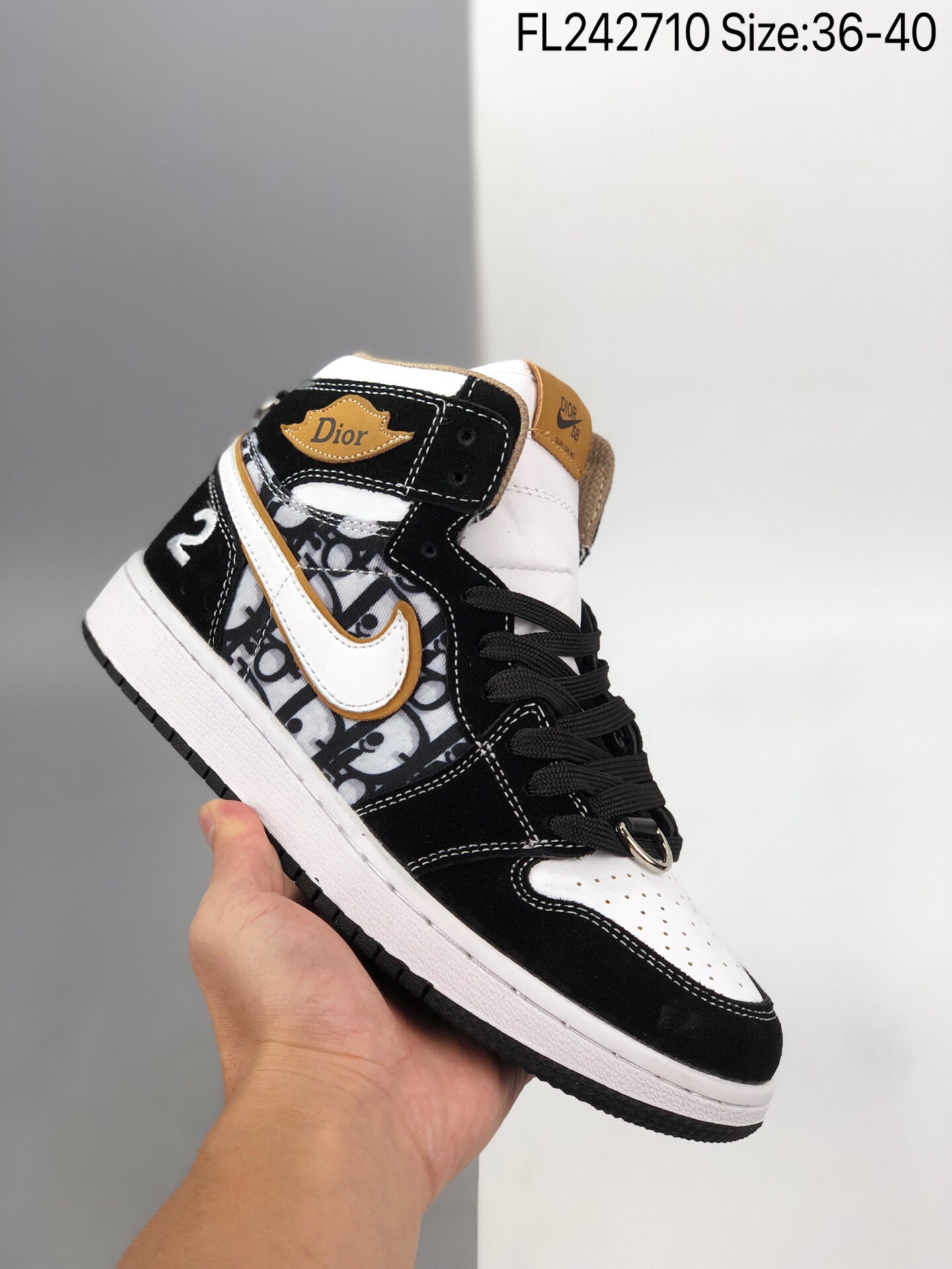 DIOR